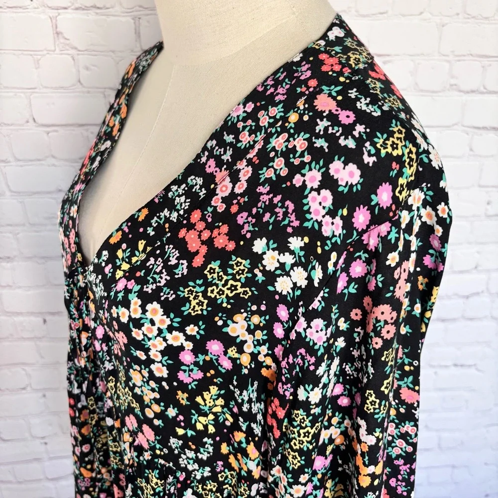 CHRISTIAN SIRIANO Boho 3/4 Sleeve Floral Tunic Top--EUC--M - Picture 3 of 16